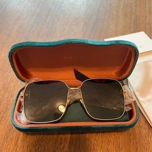 Gucci Oversized square-frame gold-tone sunglasses